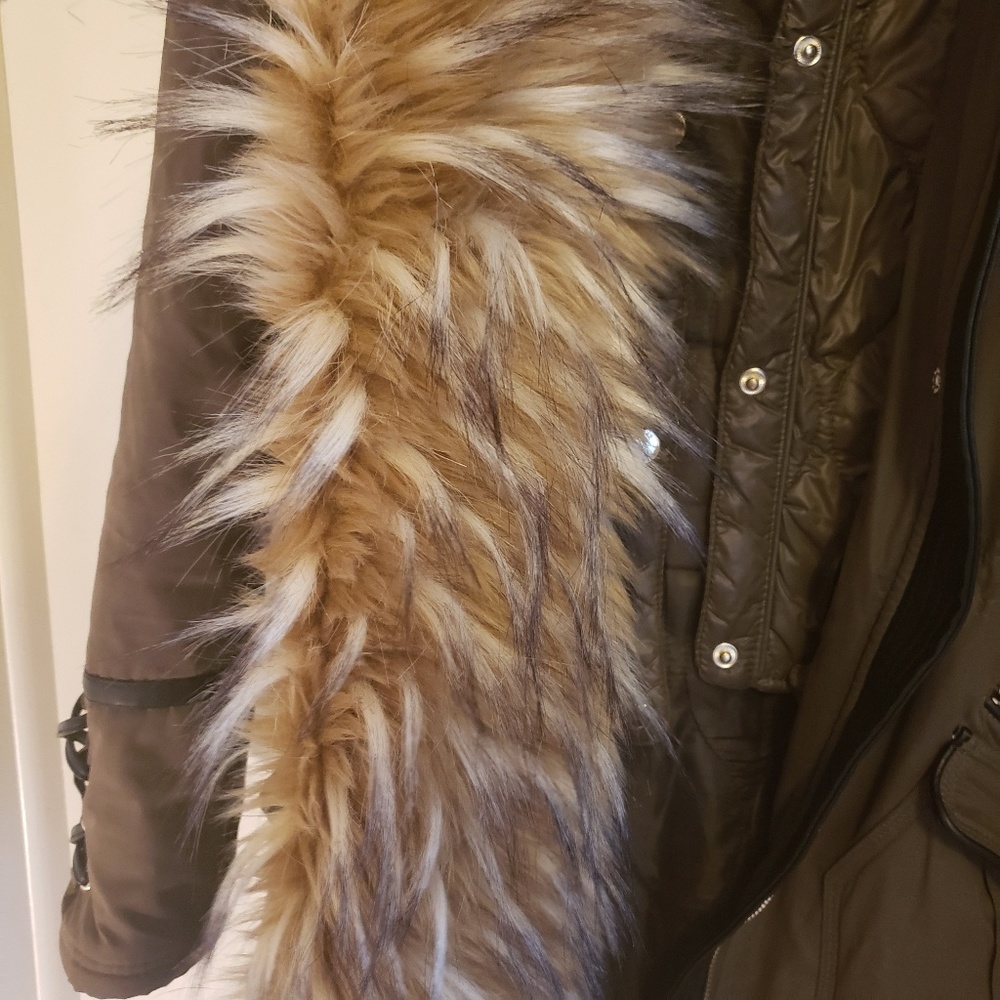 Guess Jacket - Picture 6 of 8